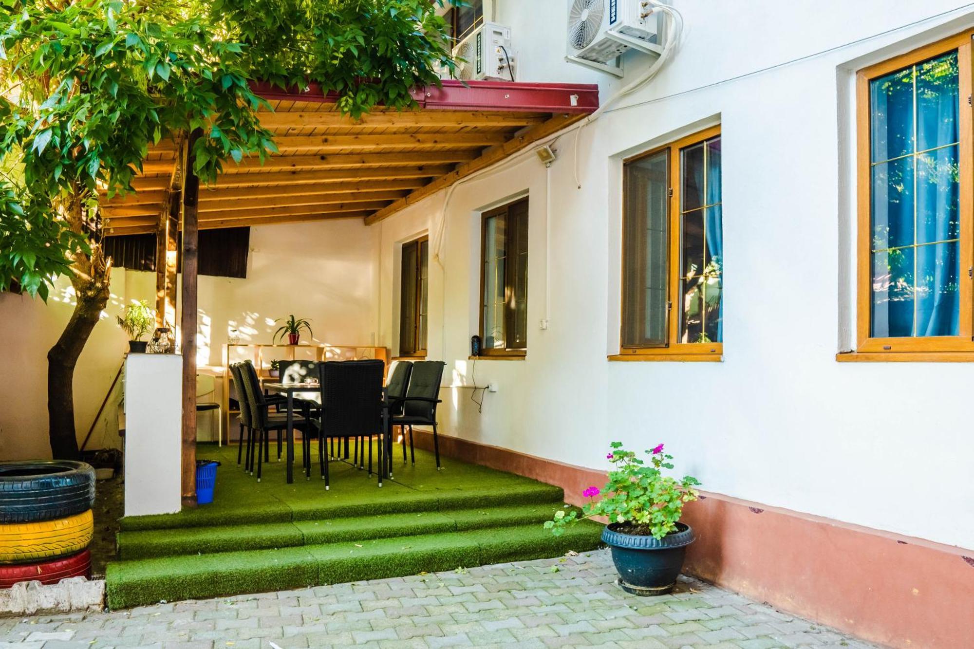Hostel Sport Bucureşti Ngoại thất bức ảnh