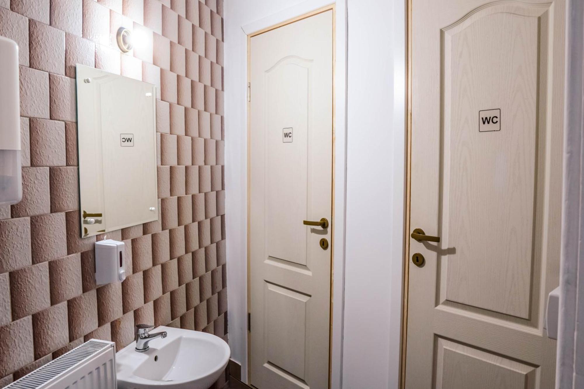 Hostel Sport Bucureşti Ngoại thất bức ảnh